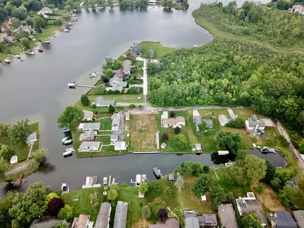 Commerce Twp, MI 48390,000 DRIBURG