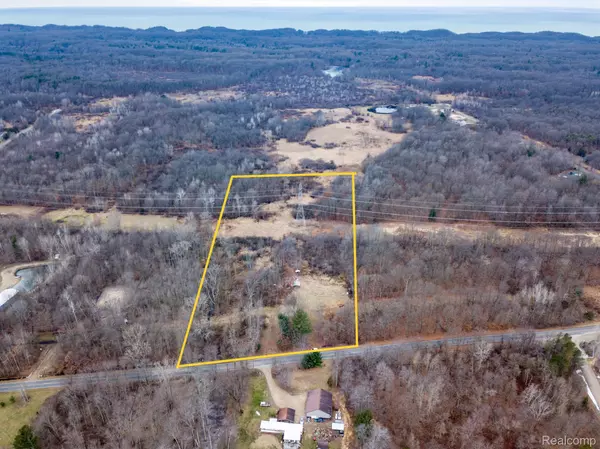 39050 78TH ST, Covert, MI 49043