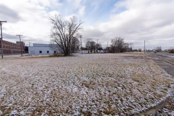 Dearborn, MI 48126,8511 LONYO ST