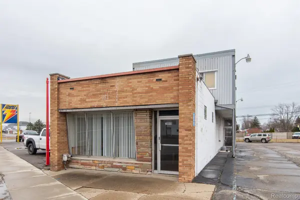 28640 GRATIOT AVE, Roseville, MI 48066