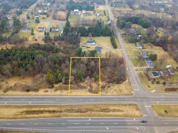 Hartland, MI 48353,000 HIGHLAND RD