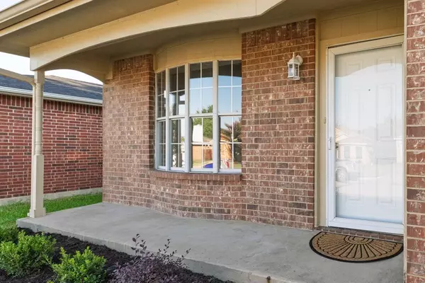 Mansfield, TX 76063,511 Hollyberry Drive