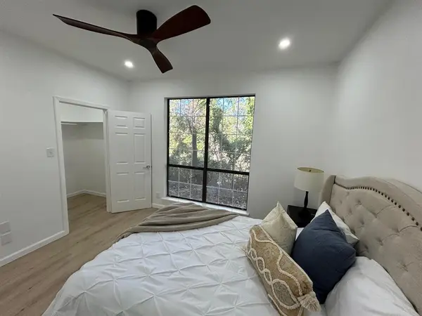 Dallas, TX 75240,8545 Midpark Road #9