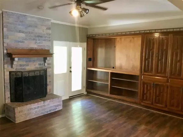 Denton, TX 76205,2030 Golf Court