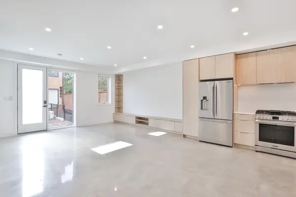 Toronto C01, ON M6J 1R2,68 Foxley ST #Laneway - Unit #4