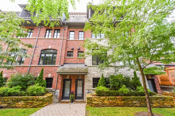 Toronto C02, ON M6G 0A3,1145 Ossington AVE #12