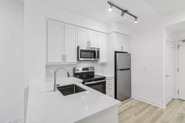 Toronto C15, ON M2K 0A3,2885 Bayview AVE #226