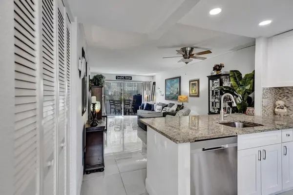 Margate, FL 33063,3060 Holiday Springs Blvd #106