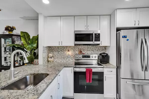 Margate, FL 33063,3060 Holiday Springs Blvd #106