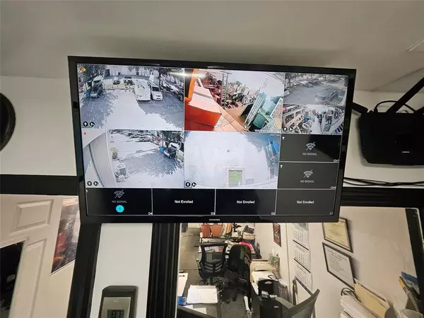 Davie, FL 33317,Address not disclosed