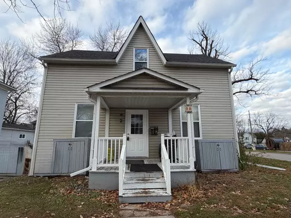 98 Wellington ST E #2, Aurora, ON L4G 1H8