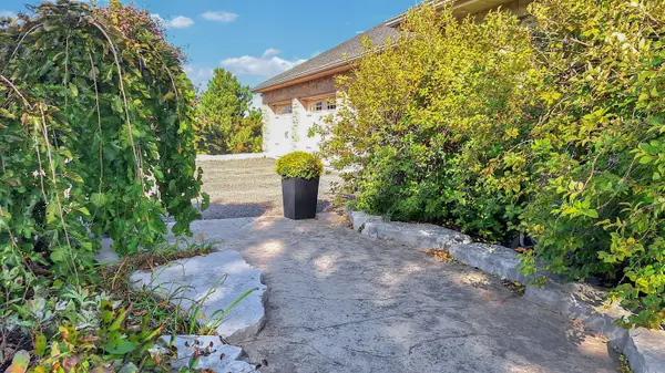 King, ON L0G 1T0,1065 20th Side Road