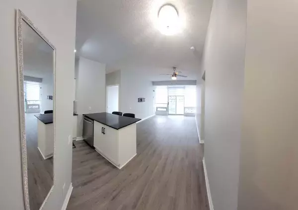 15 WINDERMERE AVE #1911, Toronto W01, ON M6S 5A2