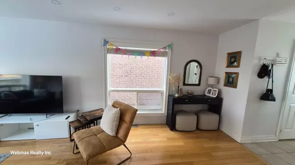 Milton, ON L9T 6Y6,857 Mcnair CIR