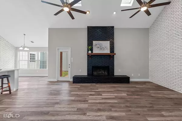 Bossier City, LA 71111,333 Greenacres Boulevard