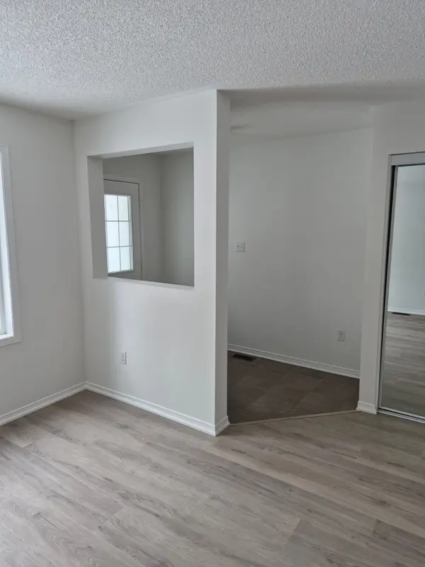 Barrie, ON L4N 6N7,3 PEARTREE CT