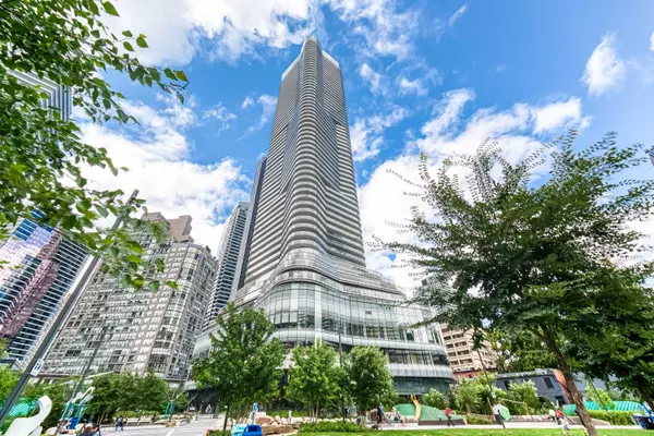 Toronto C01, ON M4Y 0G4,11 Wellesley ST W #612