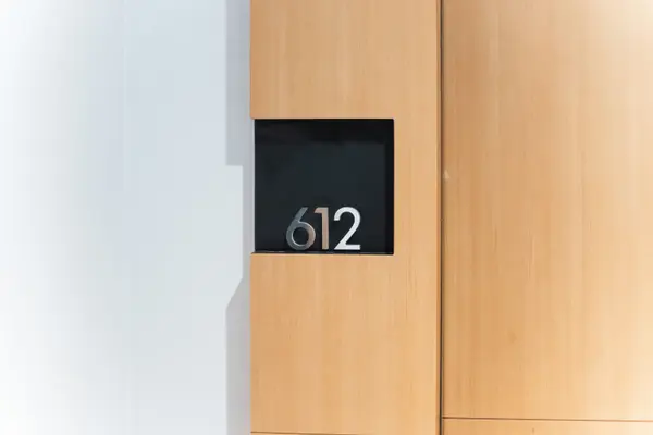 Toronto C01, ON M4Y 0G4,11 Wellesley ST W #612