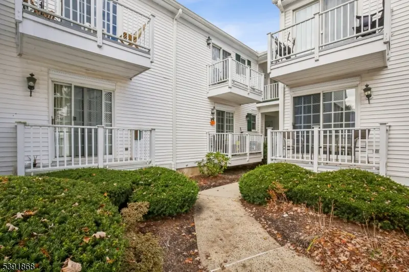 49 Alexandria Way, Bernards Twp., NJ 07920