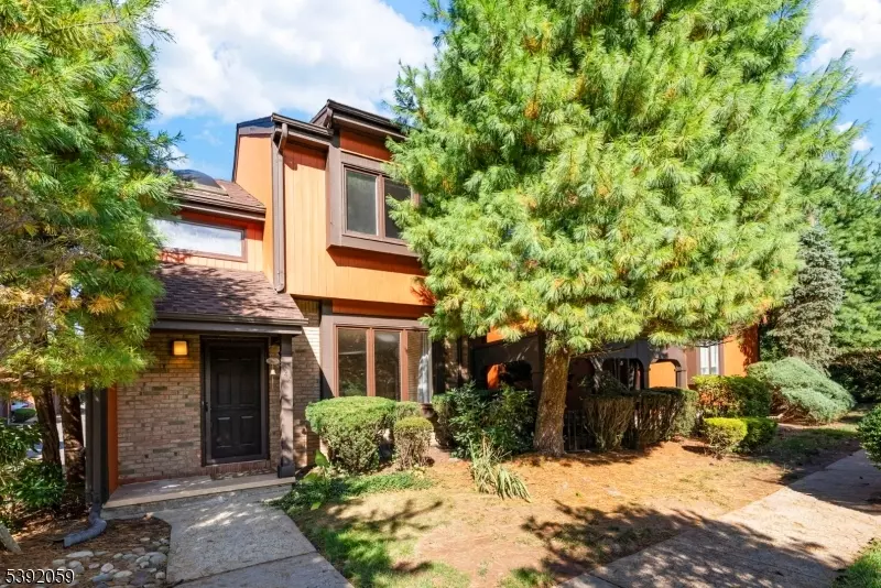 148 Riverbend Dr, North Brunswick Twp., NJ 08902