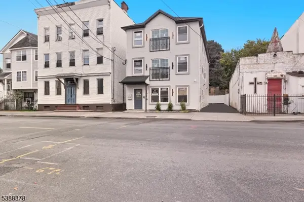 Newark City, NJ 07108,418 Avon Ave