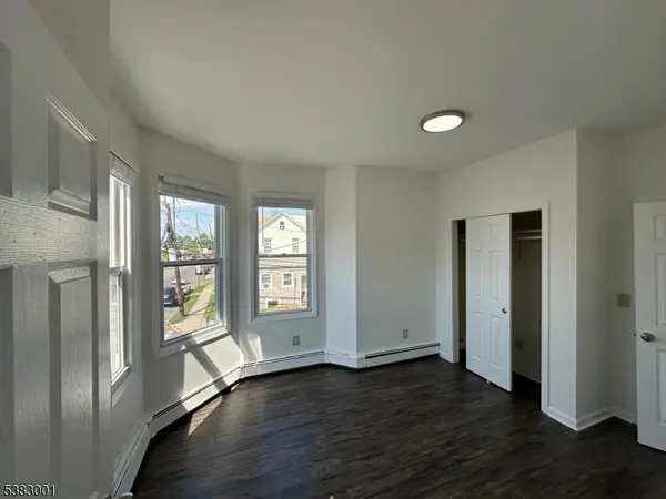 Elizabeth City, NJ 07201,145 Smith St #2F