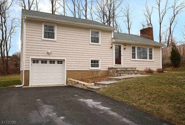 Morris Twp., NJ 07960,8 Marianna Pl