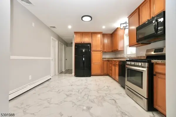 Belleville Twp., NJ 07109,53 Mt Pleasant Ave  2nd Fl #2