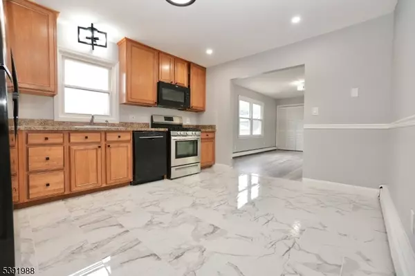 Belleville Twp., NJ 07109,53 Mt Pleasant Ave  2nd Fl #2