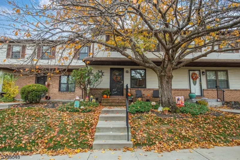 135 Cynthia Dr, Mansfield Twp., NJ 07840