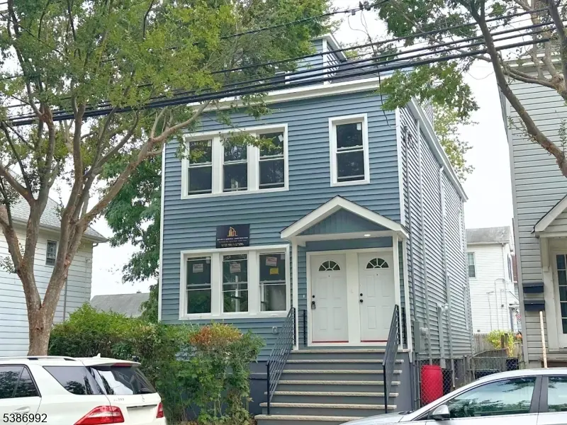 Clifton City, NJ 07011,137 Madeline Ave #1