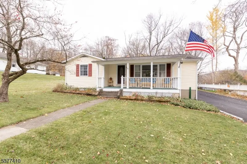 Oxford Twp., NJ 07863,76 Washington Ave