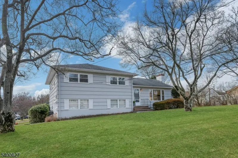 Clifton City, NJ 07013,6 Earnshaw Pl