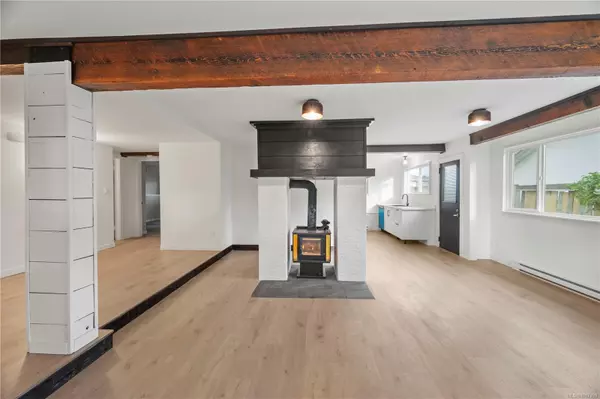 Victoria, BC V8T 3M5,2571 Empire St