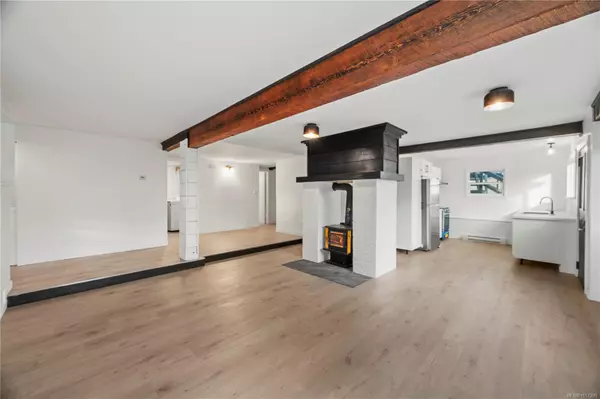 Victoria, BC V8T 3M5,2571 Empire St