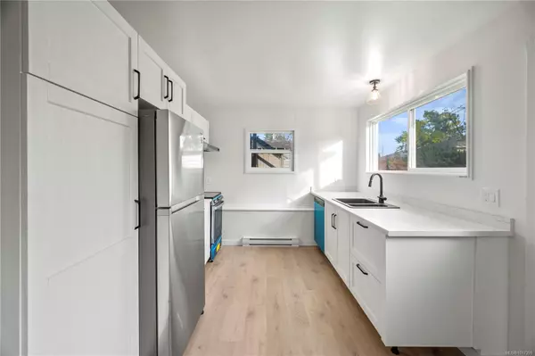 Victoria, BC V8T 3M5,2571 Empire St