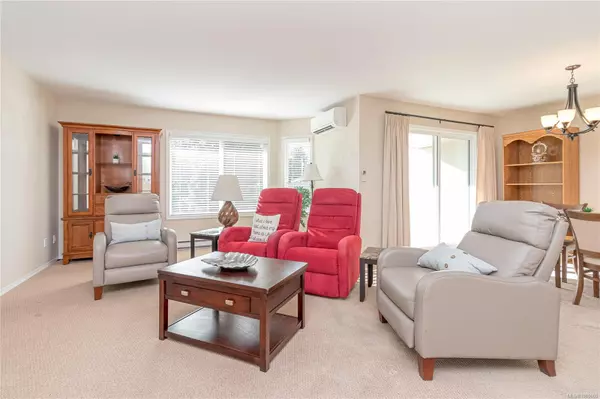 Qualicum Beach, BC V9K 1Y7,134 Fifth Ave E #303