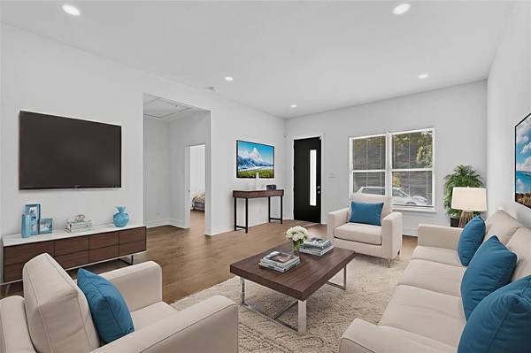 Dallas, TX 75216,3901 Le May Avenue