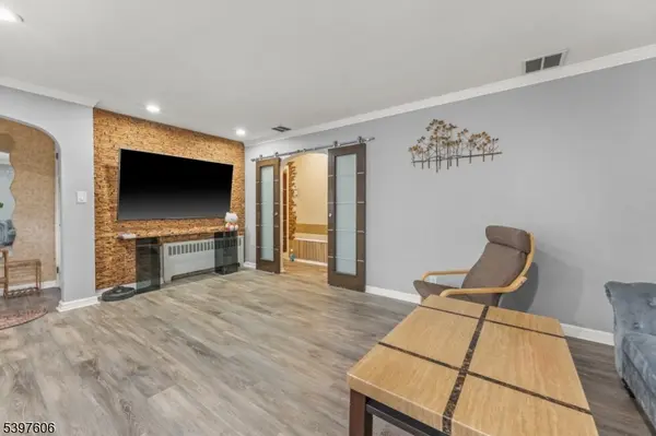 Clifton City, NJ 07013,54 Village Rd