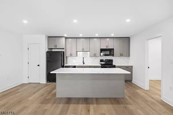 City Of Orange Twp., NJ 07050,556 Main St #2