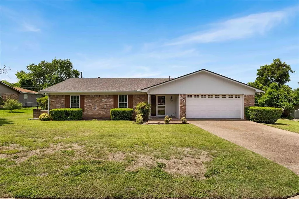 Hewitt, TX 76643,308 Dixon Drive