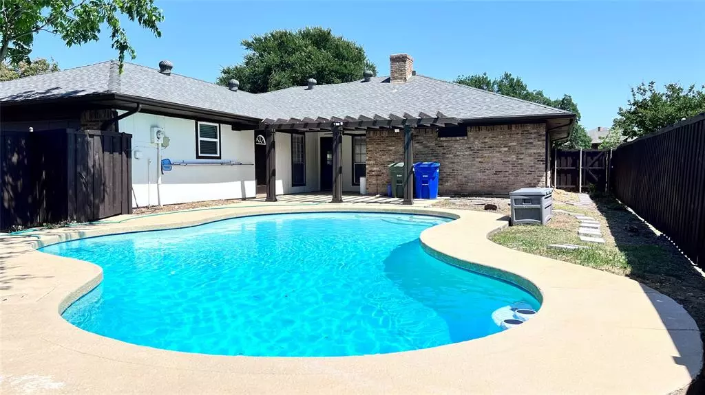 Carrollton, TX 75007,1707 Dogwood Drive