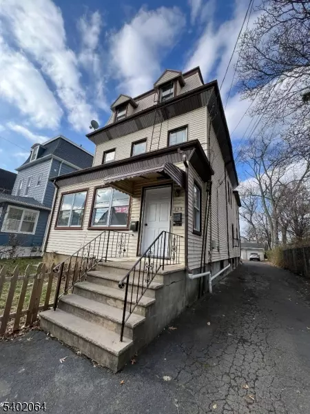 Elizabeth City, NJ 07201,552 Jefferson Ave