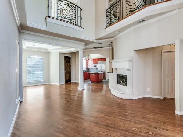 Dallas, TX 75243,8635 Royalbrook