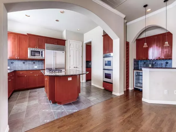 Dallas, TX 75243,8635 Royalbrook