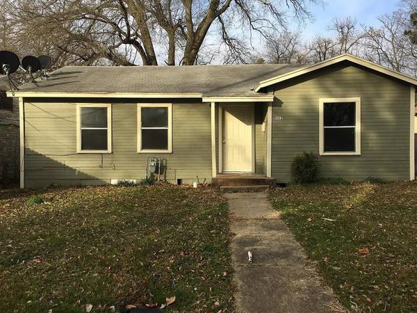 1122 SE 13TH, Paris, TX 75460