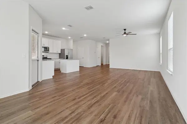 Princeton, TX 75407,2100 Hummingbird Street