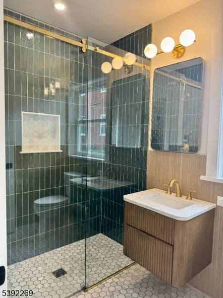 Montclair Twp., NJ 07042,15 Oxford St #ADU