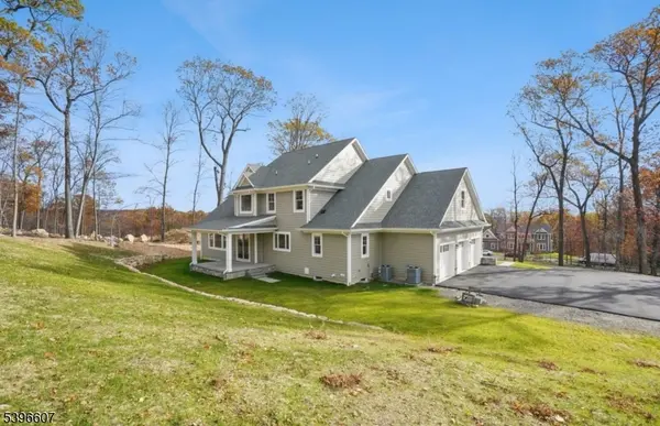 Boonton Twp., NJ 07005,3 Bristol Ridge Rd