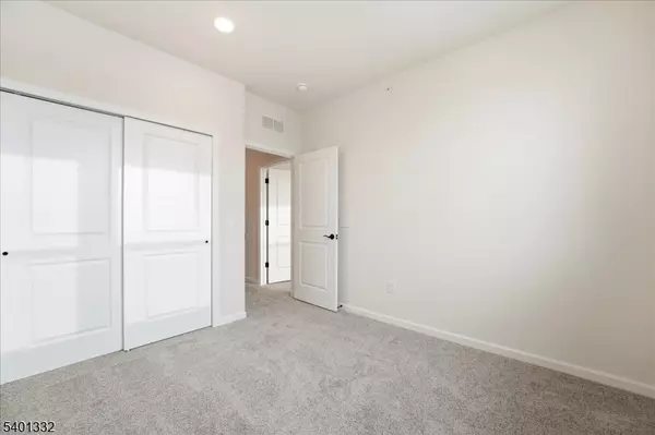 New Brunswick City, NJ 08854,216 Jessie Pl